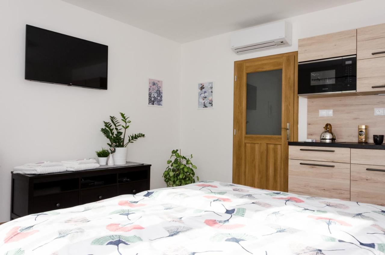 Veverske Kninice Apartmany U Kotacku מראה חיצוני תמונה